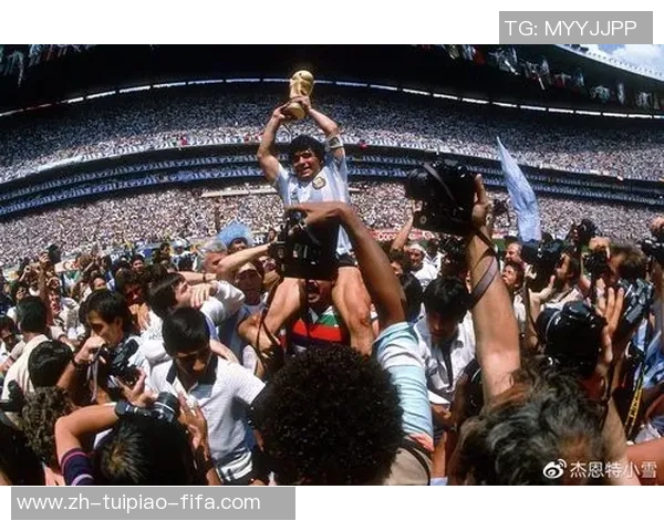 柯哀天下足球:探寻足球背后的故事与激情,感受运动的魅力与团结 柯哀天下足球:探寻足球背后的故事与激情,感受运动的魅力与团结